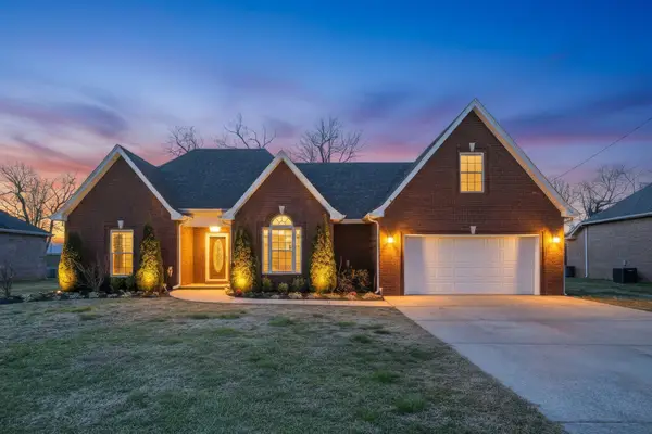 7909 Corey Dr, Smyrna, TN 37167