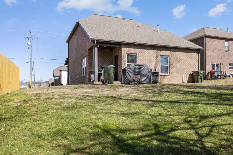 1033 Windemere Dr, Gallatin, TN 37066 - #3