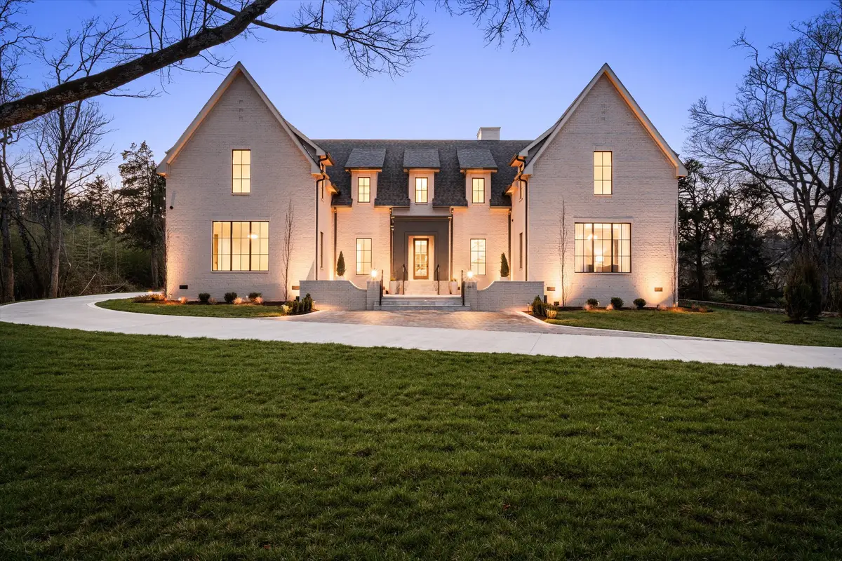 641 Brook Hollow Rd, Nashville, TN 37205 - #1