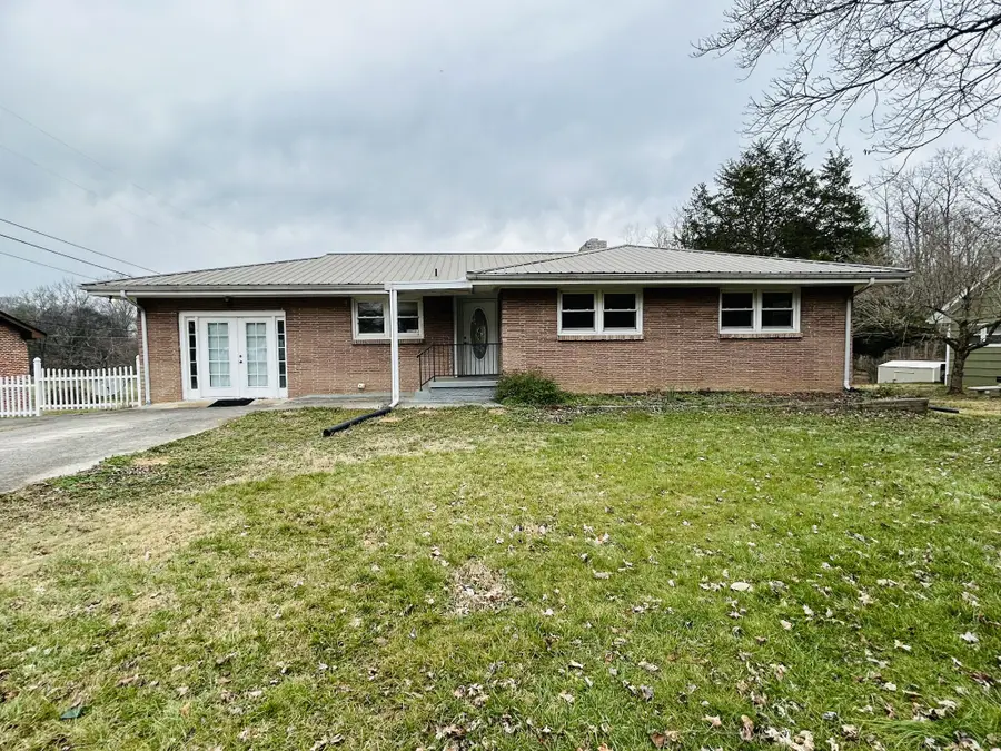 1301 Sycamore Dr, Manchester, TN 37355 - #2