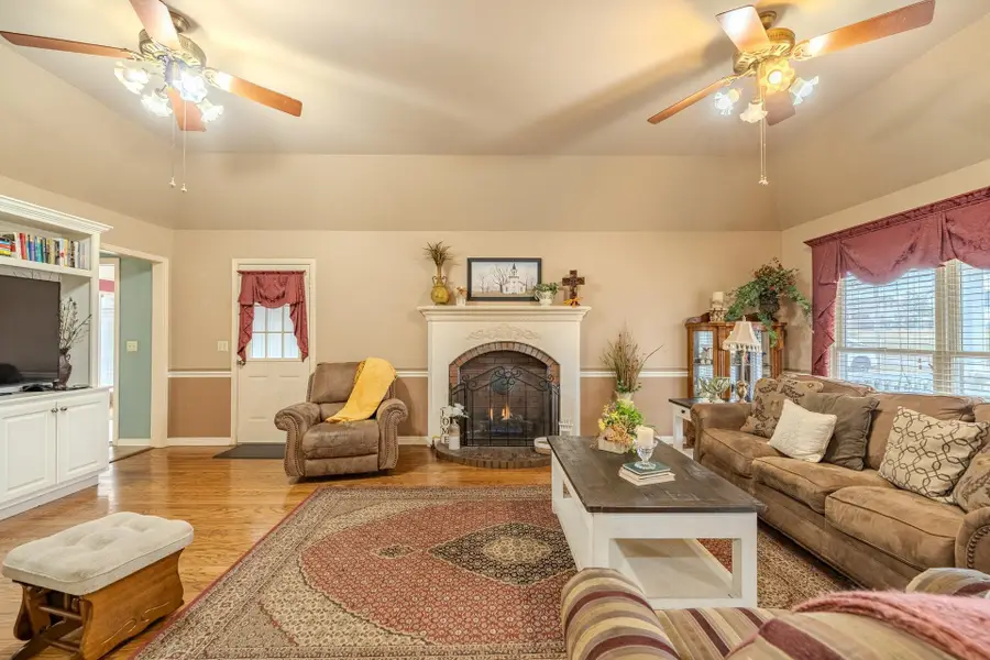 120 Dawn Ln, Savannah, TN 38372 - #3