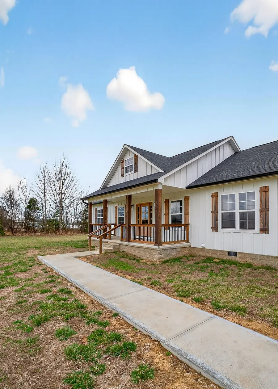 1667 Old Bon Air Rd, Sparta, TN 38583 - #2