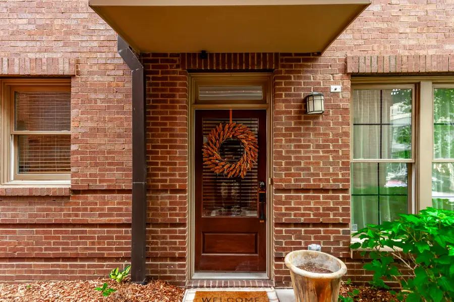 1221 4th Ave N, Nashville, TN 37208 - #2