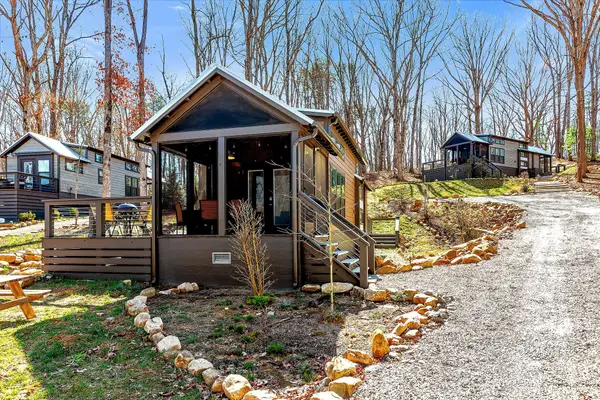 42 Oakleaf Trl, Tracy City, TN 37387