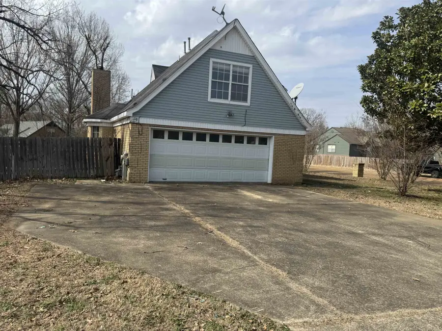 6150 Woodstock Hills Dr, Millington, TN 38053 - #3