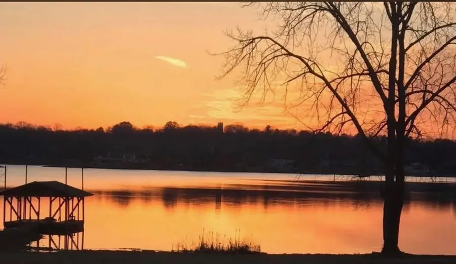 126 Lake Terrace Dr, Hendersonville, TN 37075 - #2