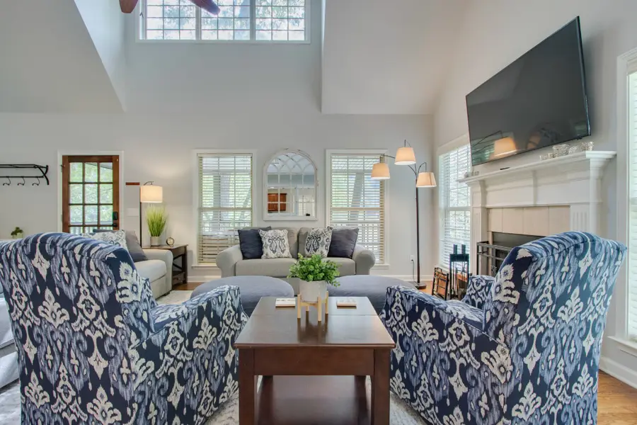 800 Harbor Dr, Lancaster, TN 38569 - #3