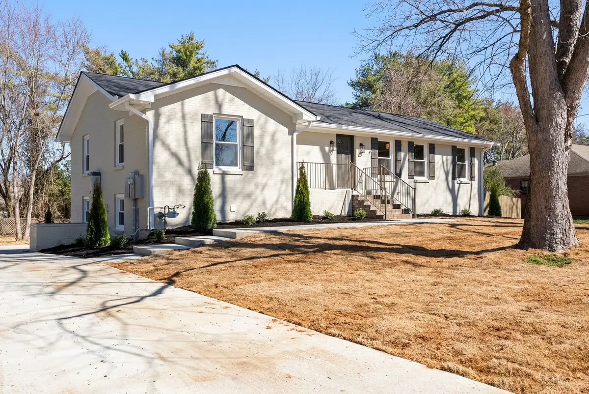 510 Iris Ave, Murfreesboro, TN 37128 - #1