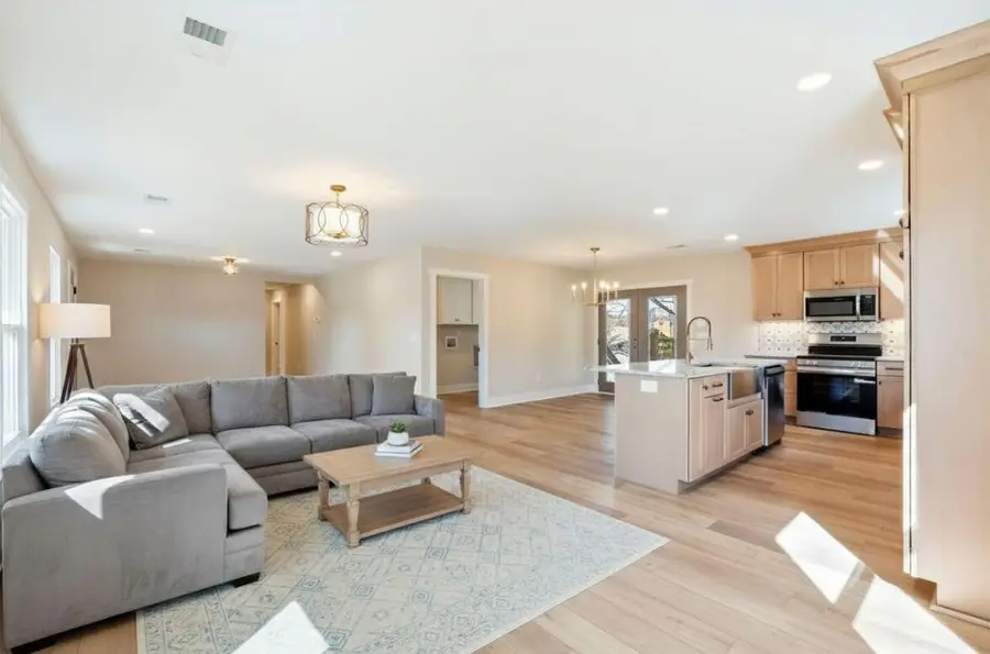 510 Iris Ave, Murfreesboro, TN 37128 - #3