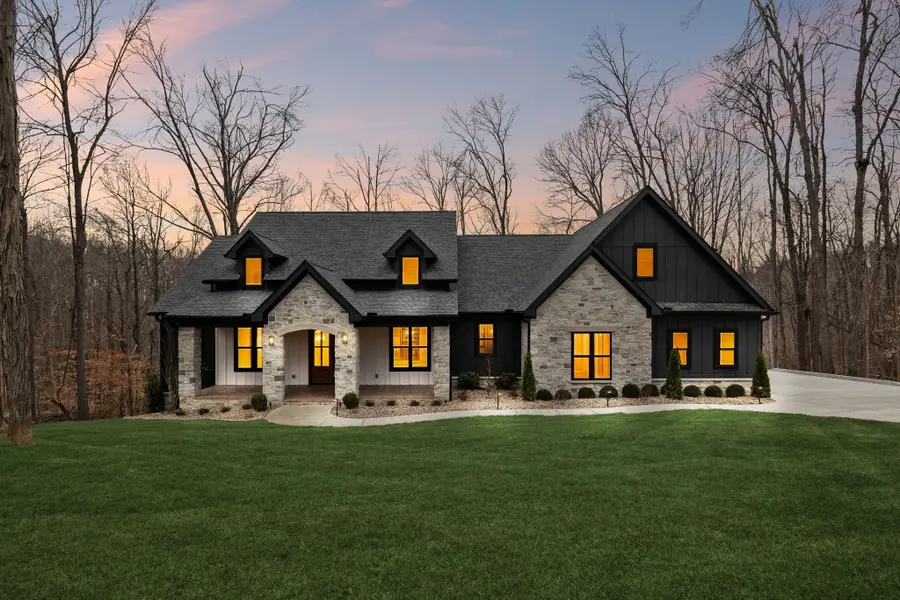 8678 Poplar Creek Rd, Nashville, TN 37221 - #2