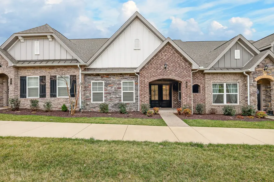 215 Trevor Dr, Mount Juliet, TN 37122 - #2
