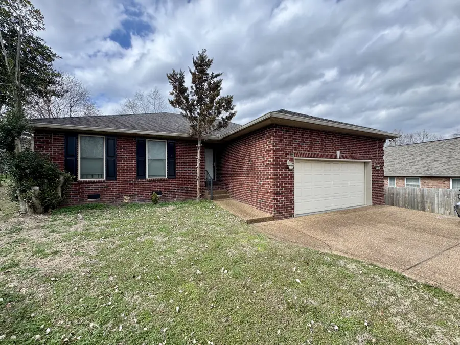 202 Oxford Pl, Gallatin, TN 37066 - #2