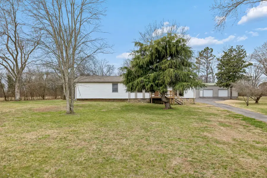 904 Coles Ferry Rd, Gallatin, TN 37066 - #2