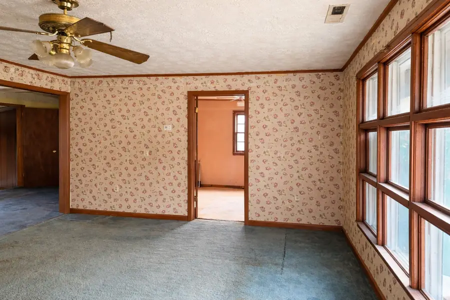 207 Sycamore Ave, Waverly, TN 37185 - #2