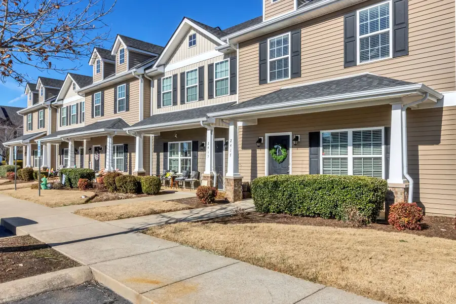 2417 New Holland Cir, Murfreesboro, TN 37128 - #2