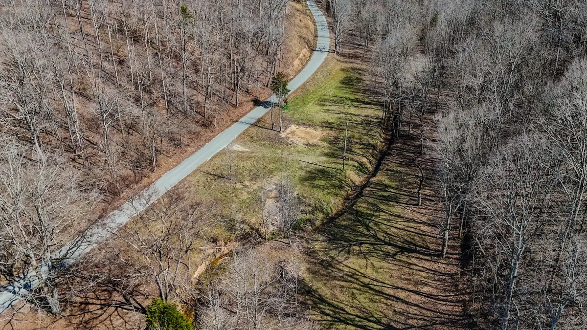 375 Roanoke Creek Rd, Collinwood, TN 38450 - #1