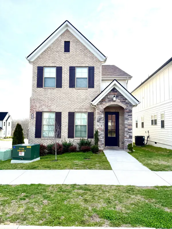 145 Oasis Dr, La Vergne, TN 37086