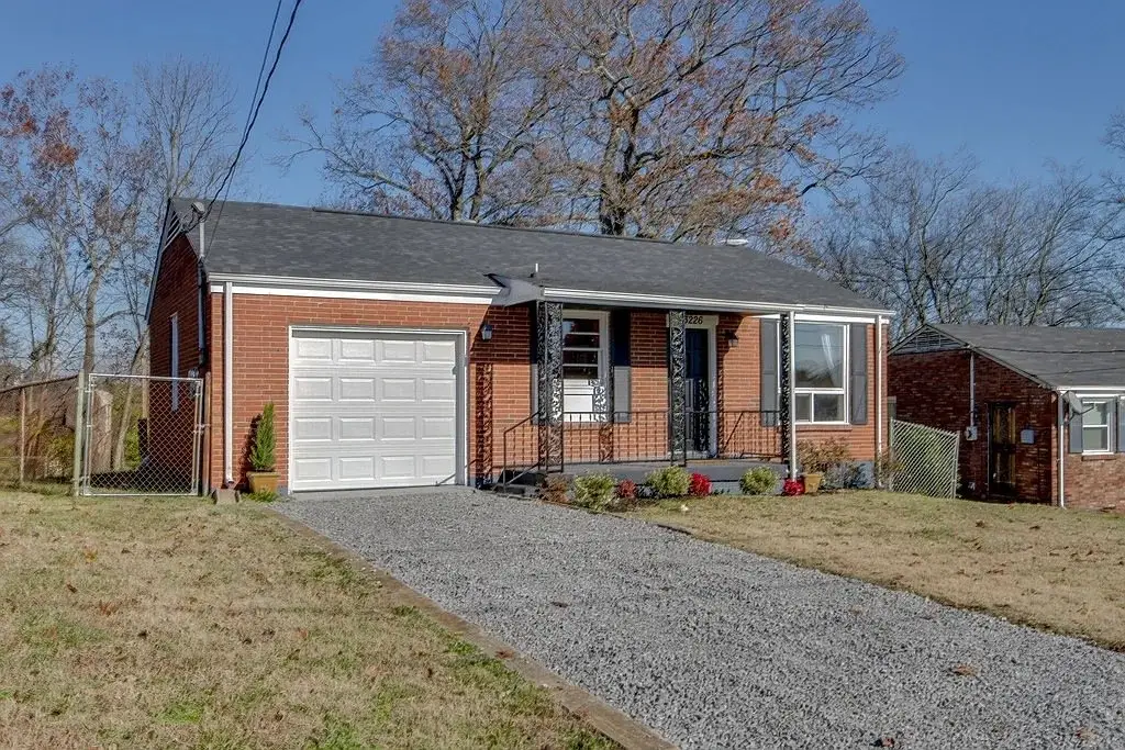3226 Holland Ln, Nashville, TN 37218 - #1