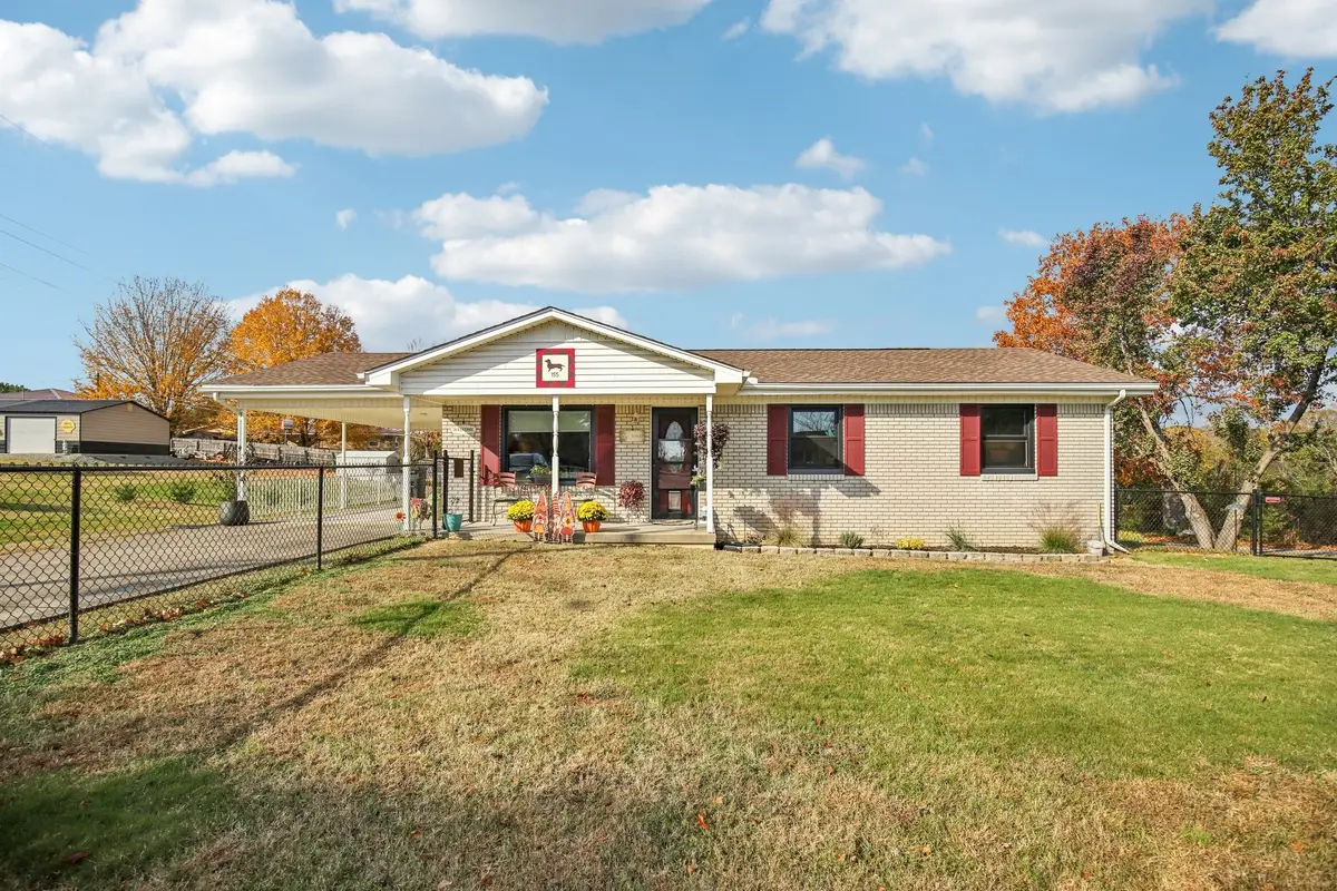 155 Rolling Hills Dr, Tennessee Ridge, TN 37178 - #1