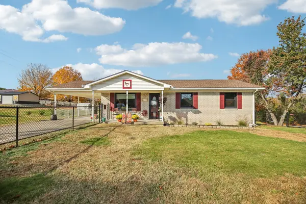 155 Rolling Hills Dr, Tennessee Ridge, TN 37178