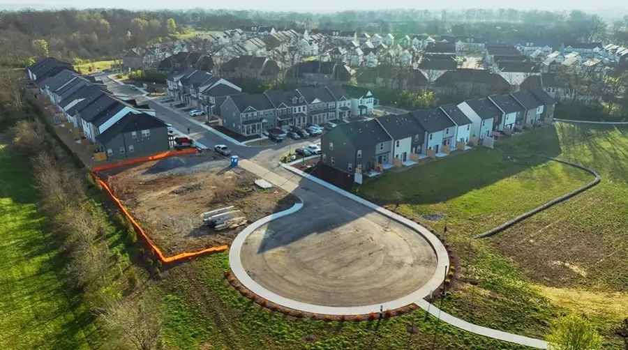 490 Bishop Pvt Blvd, Gallatin, TN 37066 - #2