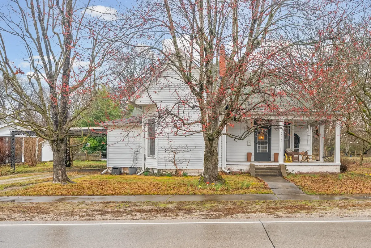 206 N Ewing St, Guthrie, KY 42234 - #1