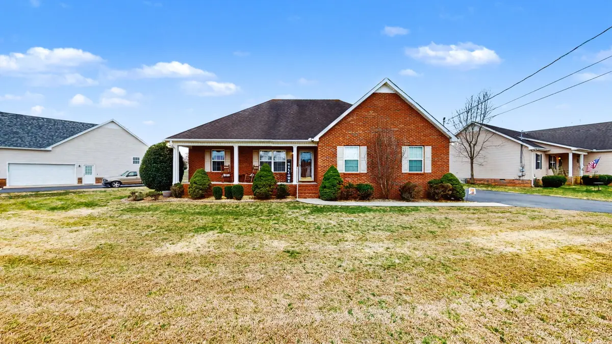 205 Graydon St, Shelbyville, TN 37160 - #1