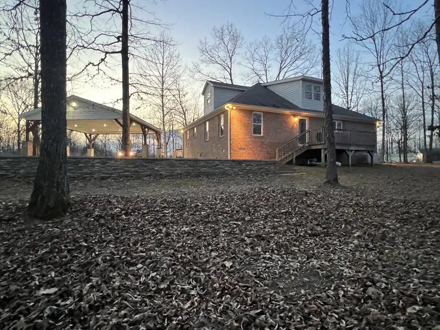 732 Tiger Bennett Rd, Hampshire, TN 38461 - #2