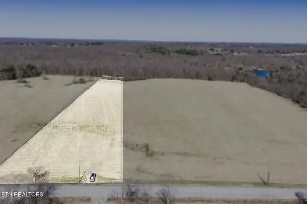 6 Nicholson Drive, Crossville, TN 38572