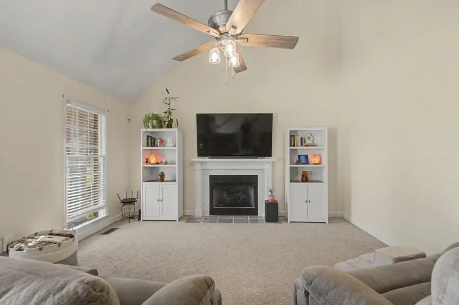 877 Glenraven Dr, Clarksville, TN 37043 - #3