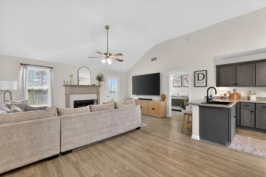 3141 Holsted Dr, Murfreesboro, TN 37128 - #3