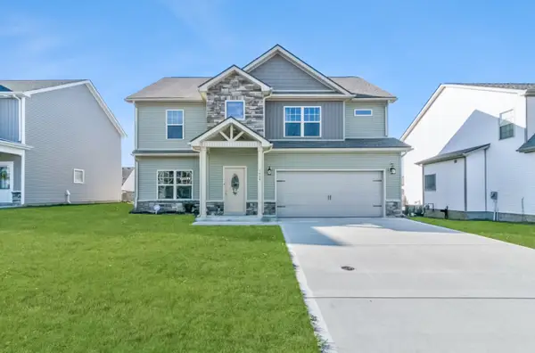 1424 Kingbird Dr, Clarksville, TN 37040