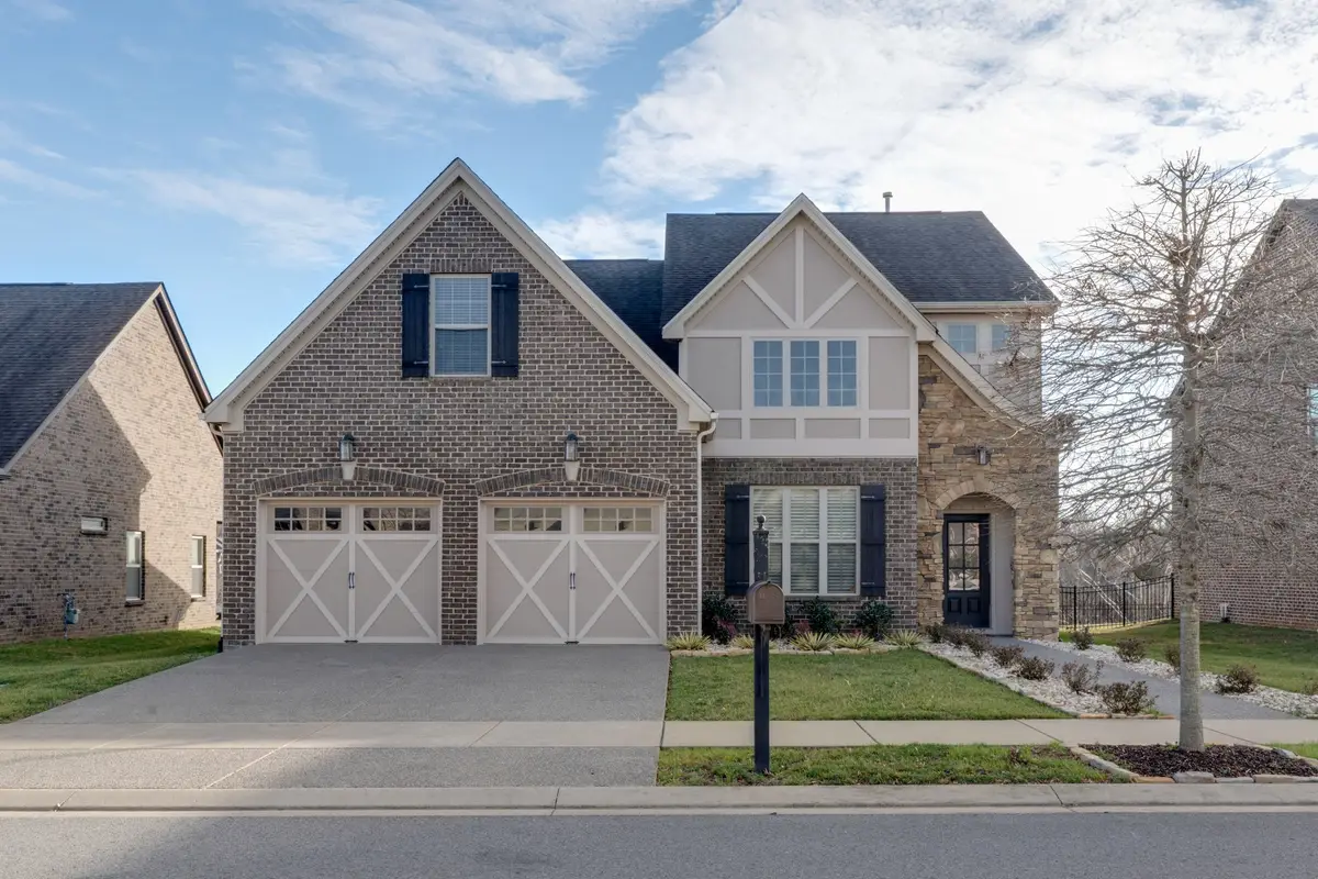 188 Dayflower Dr, Hendersonville, TN 37075 - #1