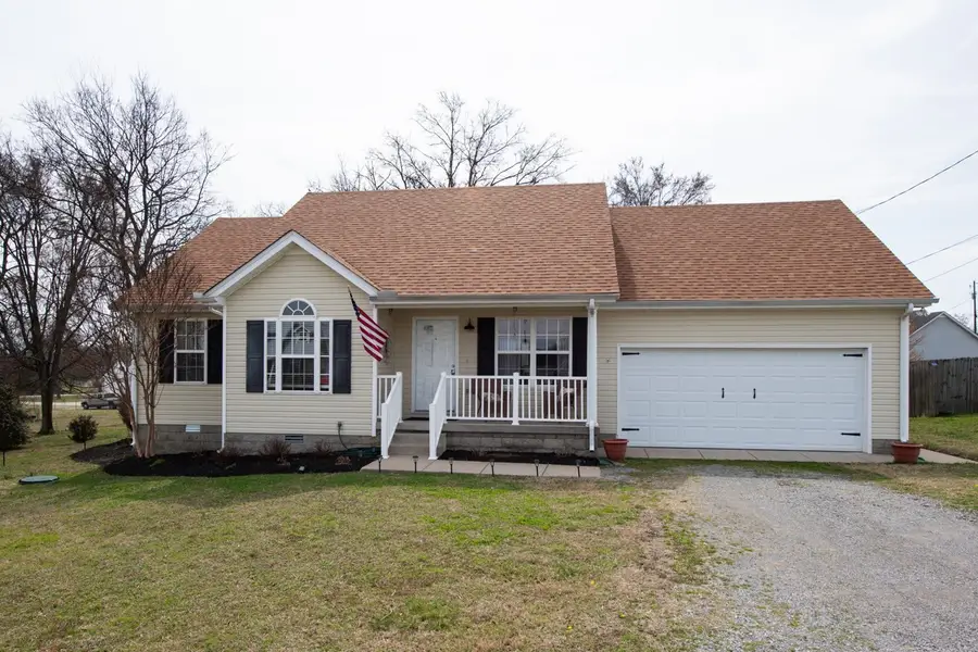 601 Fall Creek Dr, Murfreesboro, TN 37129 - #2