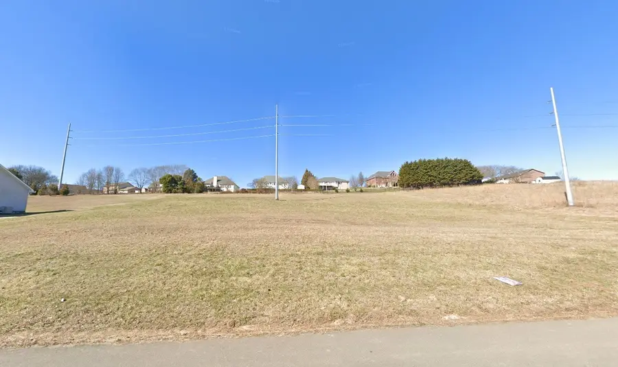 171 Hilltop Dr, Lenoir City, TN 37772 - #2