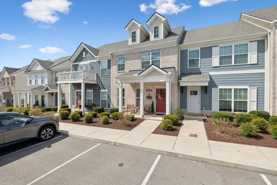 214 Mansfield Dr, Gallatin, TN 37066 - #2