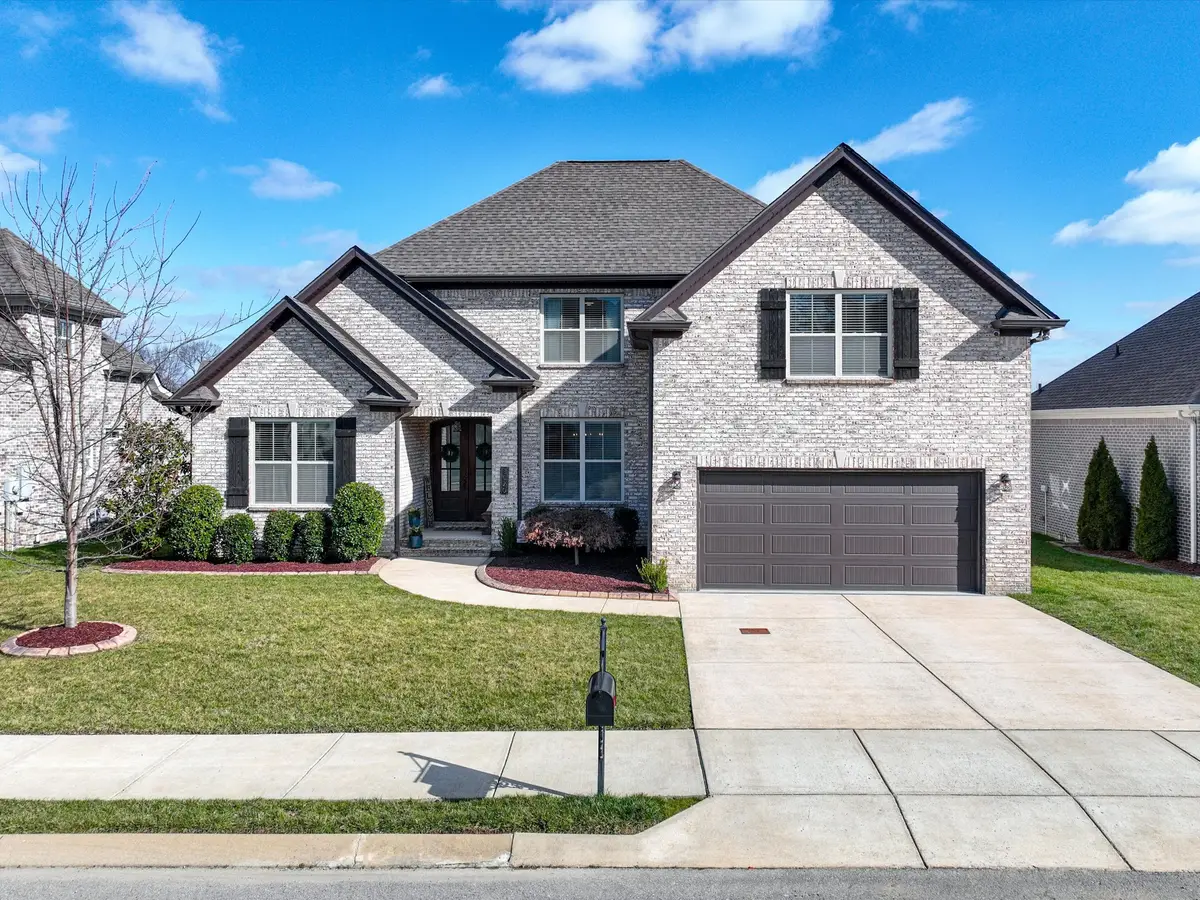 3020 Elkhorn Pl, Spring Hill, TN 37174 - #1