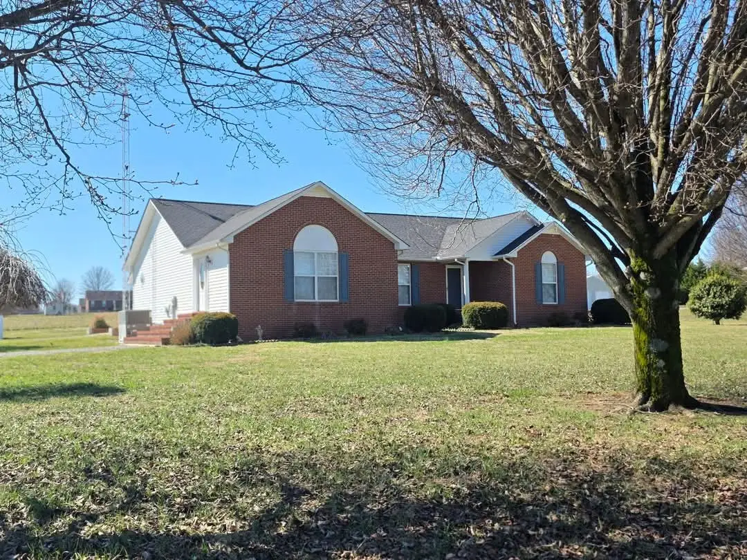 186 Pine Creek Dr, Smithville, TN 37166 - #1