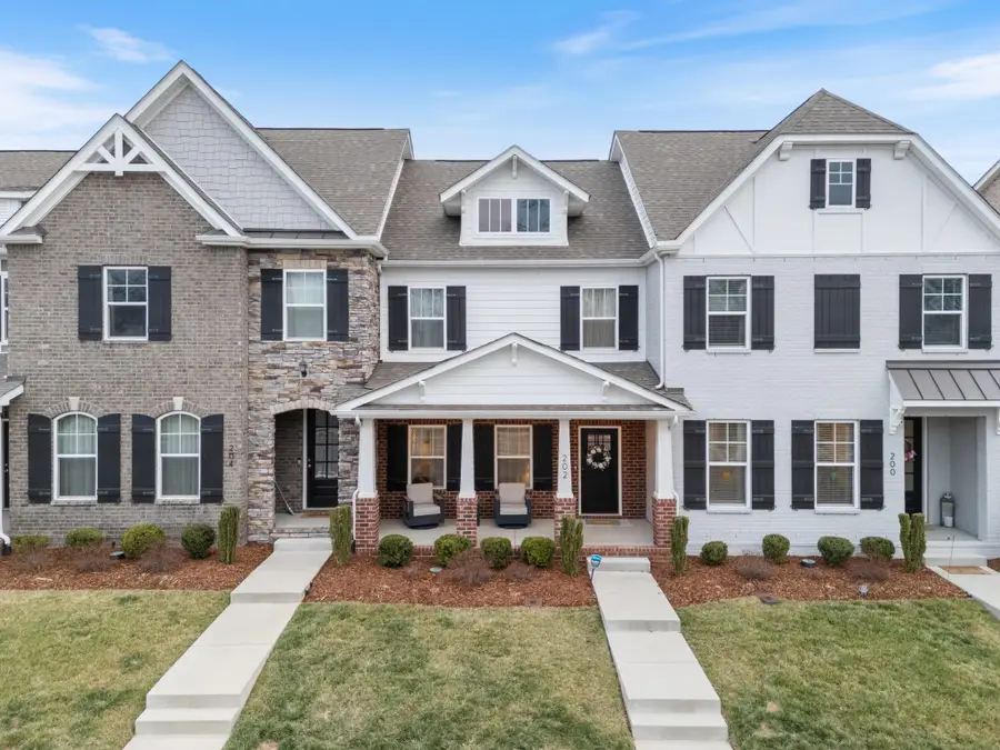 202 Grandstand Blvd, Gallatin, TN 37066 - #2