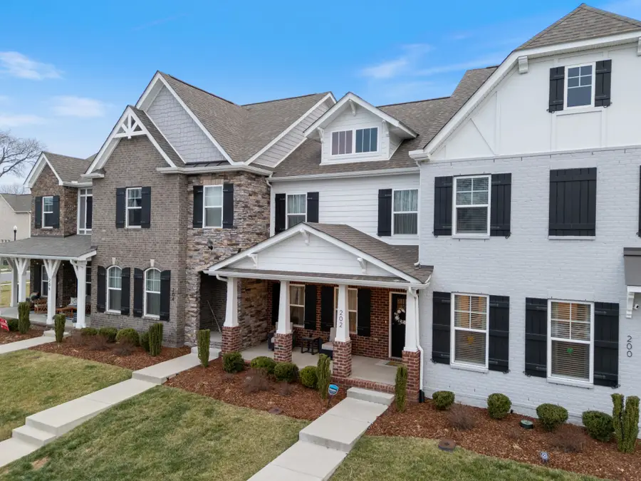 202 Grandstand Blvd, Gallatin, TN 37066 - #3