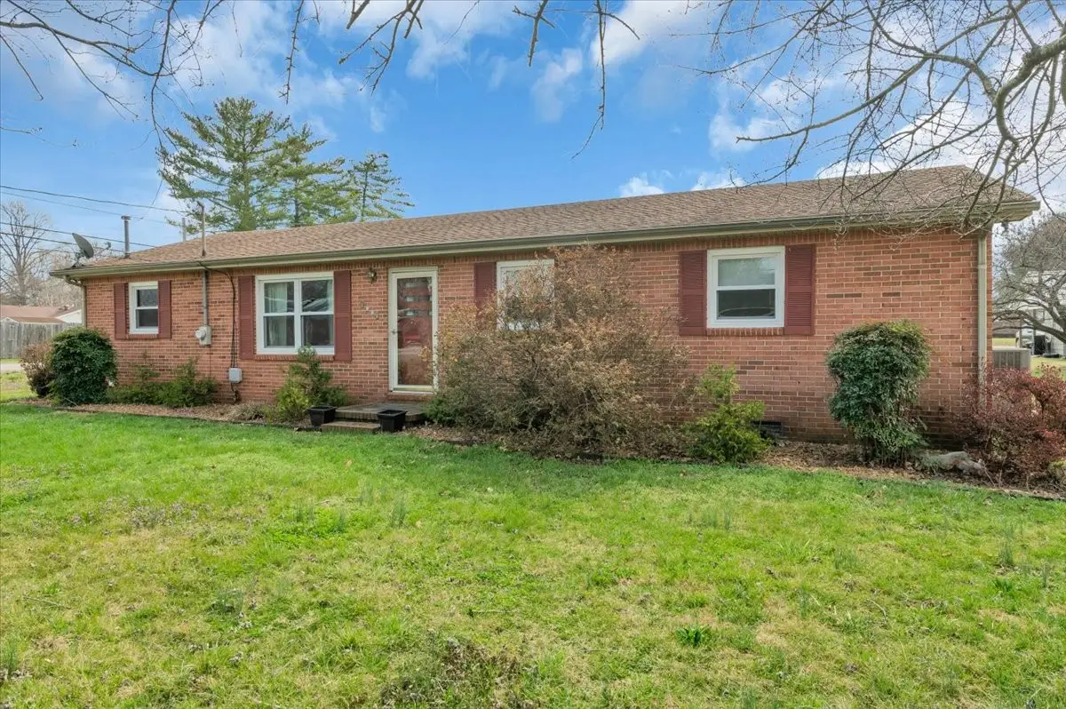 1001 Henley St, Decherd, TN 37324 - #1