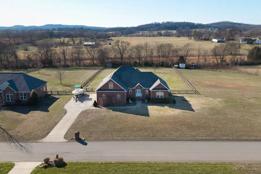 1038 Double Tree Ln, Gallatin, TN 37066 - #2