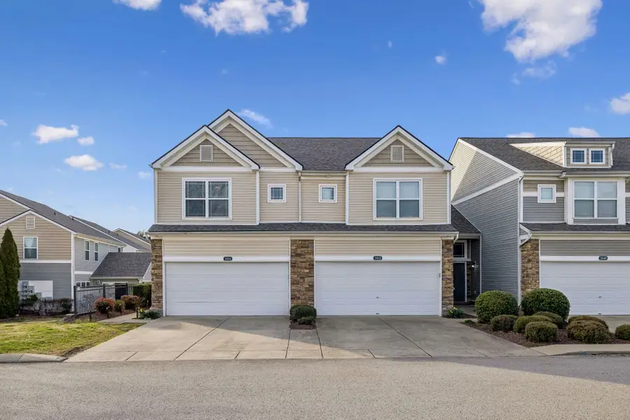 1044 Somerset Springs Dr, Spring Hill, TN 37174 - #2