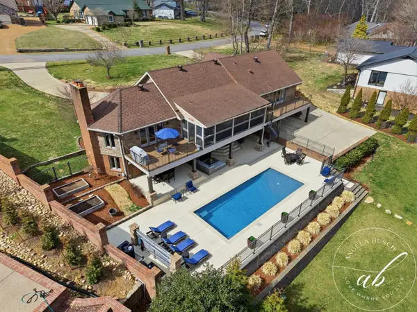 123 Valley Brook Dr, Hendersonville, TN 37075
