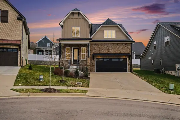 904 Chick Ct, Brentwood, TN 37027