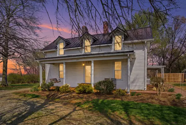 6013 Highway 41 N, Cedar Hill, TN 37032