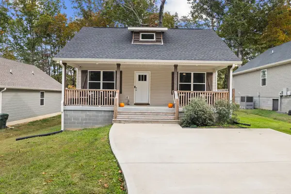 103C Oak Park Dr, Dickson, TN 37055