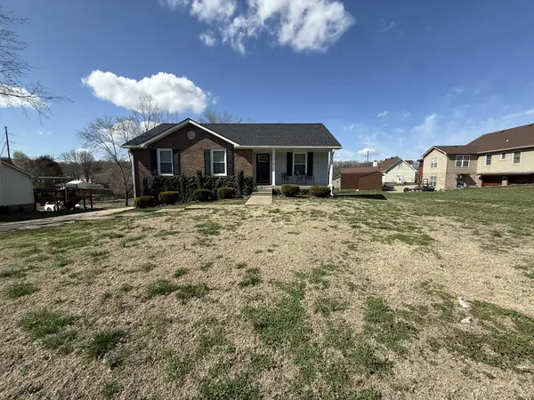 1318 Barbara Dr, Clarksville, TN 37043