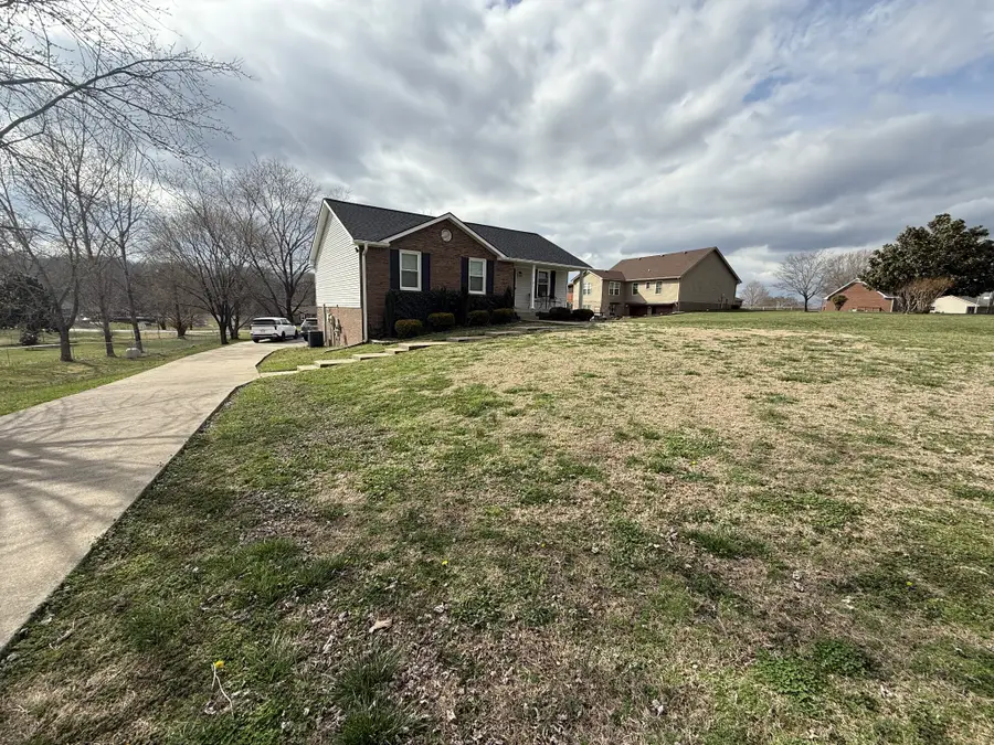 1318 Barbara Dr, Clarksville, TN 37043 - #3