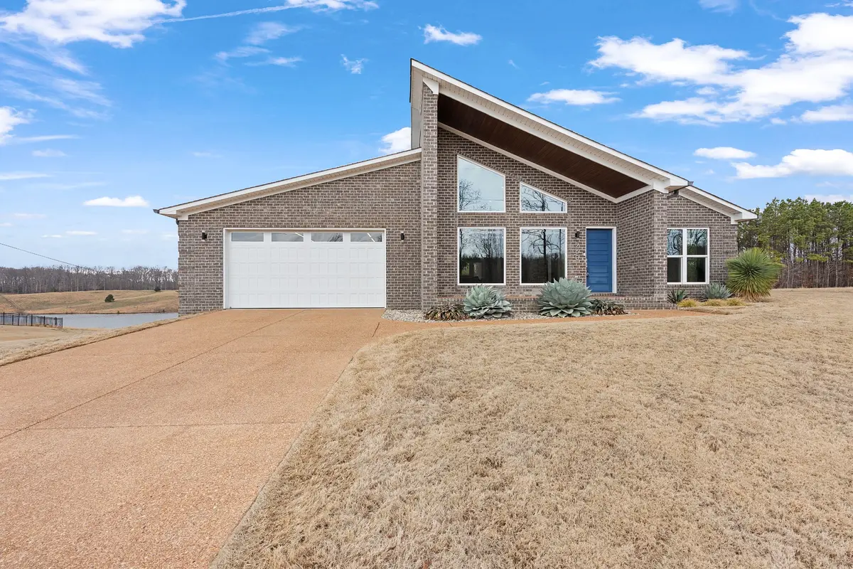 260 Natures Trl, Huntingdon, TN 38344 - #1